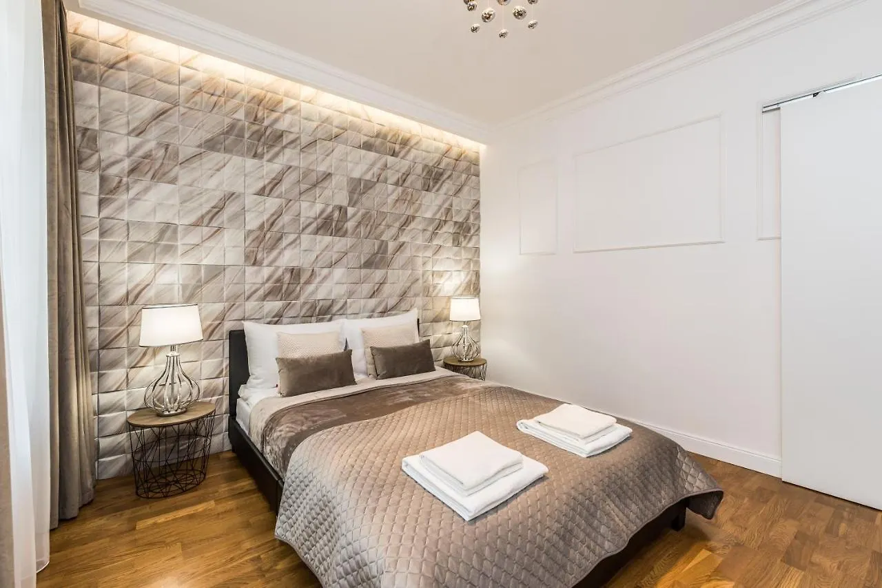 Rent Like Home - Przejscie Garncarskie 10 Вроцлав Апартаменты